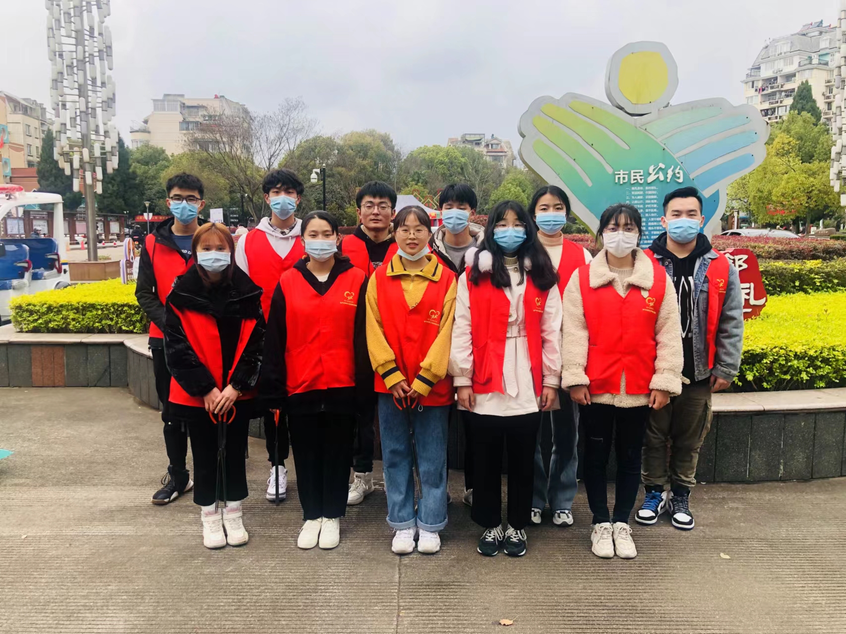 社区志愿服务团队合影